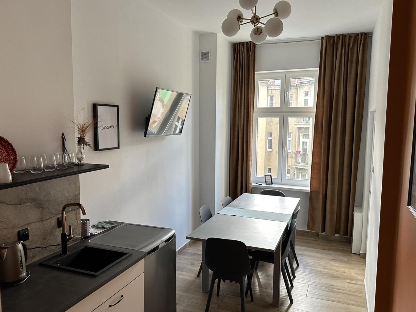 Apartament Trzecie Pietro Познань Екстер'єр фото